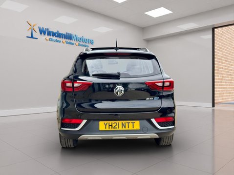 MG ZS 44.5kWh Exclusive Auto 5dr 10