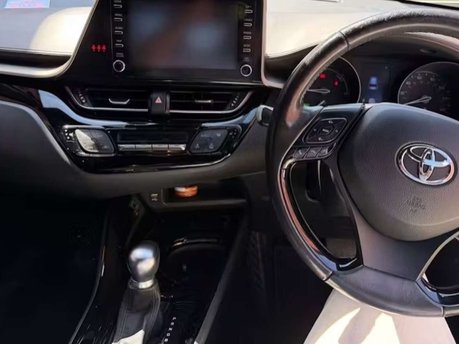 Toyota C-HR 1.8 VVT-h Excel SUV 5dr Petrol Hybrid CVT Euro 6 (s/s) (122 ps) 7