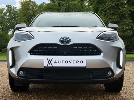 Toyota Yaris Cross EXCEL 2