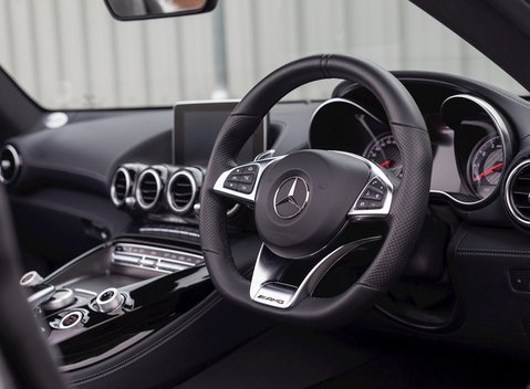 Mercedes-Benz Amg GT GT Roadster 13