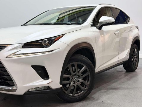 Lexus NX 2.5 300h Luxury SUV 5dr Petrol Hybrid E-CVT 4WD Euro 6 (s/s) (197 ps) 15