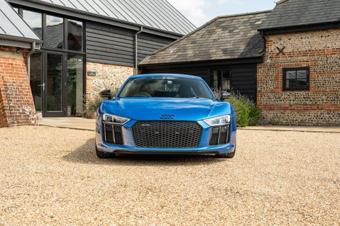 Audi R8 5.2 FSI V10 Plus S Tronic quattro Euro 6 (s/s) 2dr 3