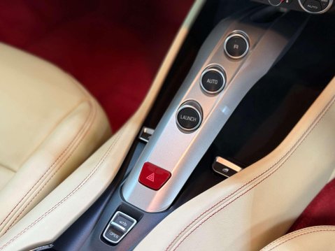 Ferrari California 3.8 V8 T Convertible 2dr Petrol F1 DCT Euro 6 (s/s) (560 ps) 64