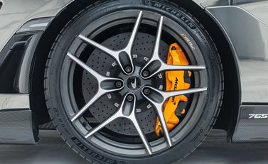 McLaren 765LT Spider 16