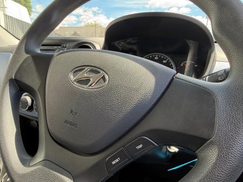 Hyundai i10 SE AUTOMATIC 23
