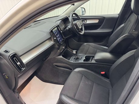 Volvo XC40 2.0 XC40 Momentum D3 5dr 53