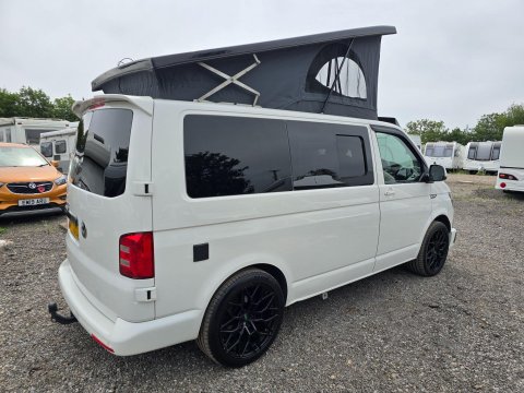 Volkswagen Campervan Summers Day Campers 8