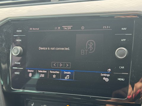 Volkswagen Passat 1.4 TSI 13kWh GTE Estate 5dr Petrol Plug-in Hybrid DSG Euro 6 (s/s) (218 ps 17