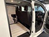 Vauxhall Vivaro 1.5 Vivaro 2900 Sportive S/S 24