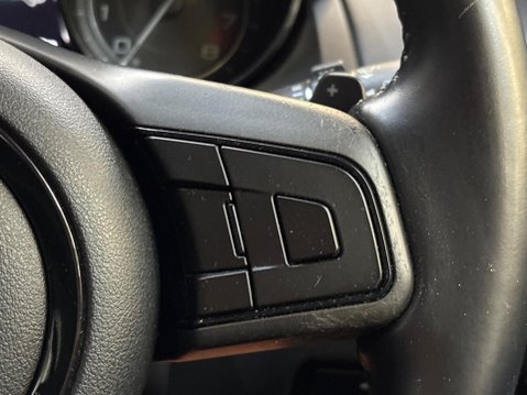 Jaguar F-Type 3.0 V6 Auto Euro 5 (s/s) 2dr 15