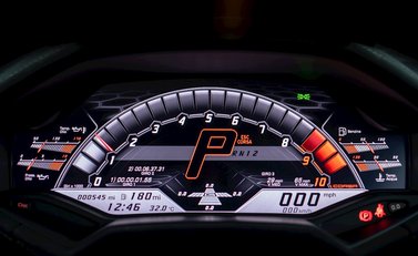 Lamborghini Huracan LP640-4 Performante 15