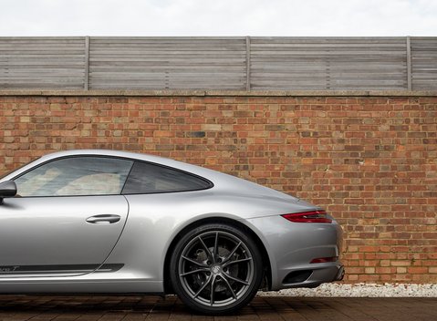 Porsche 911 (991.2) Carrera T 28