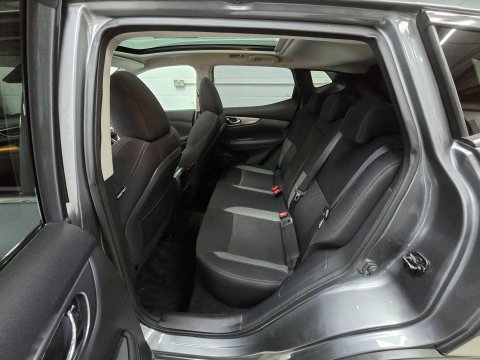Nissan Qashqai 1.5 dCi N-Connecta Euro 6 (s/s) 5dr 48
