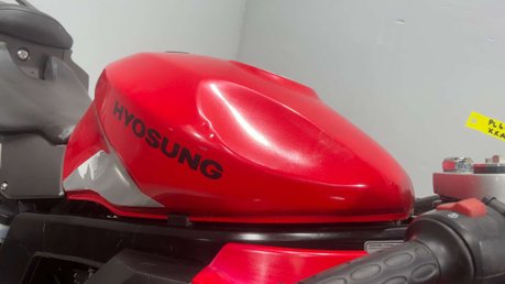 Hyosung GT GTR 2016 13K RUNNING PROJECT BIKE VTWIN 15BHP SPORTS 17