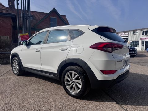 Hyundai TUCSON CRDI SE NAV BLUE DRIVE 6