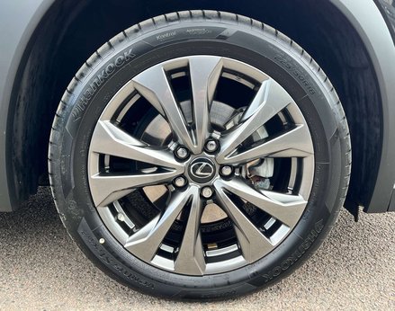 Lexus Ux 2.0 UX 250H F Sport Design 4x2 CVT 5dr 15