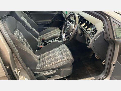 Volkswagen Golf 2.0 TDI BlueMotion Tech GTD (Nav) DSG Euro 6 (s/s) 5dr 10