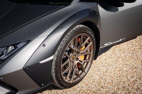Lamborghini Huracan 5.2 V10 Sterrato LDF 4WD Euro 6 (s/s) 2dr 18