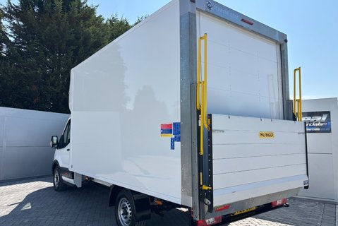 Ford Transit 350 Srw L4 130 ps Luton with Tail Lift 2