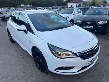 Vauxhall Astra 1.4i Turbo SRi Nav Auto Euro 6 (s/s) 5dr