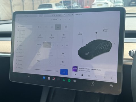 Tesla Model 3 (Dual Motor) Long Range Saloon 4dr Electric Auto 4WDE (346 ps) 18