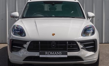Porsche Macan GTS 4