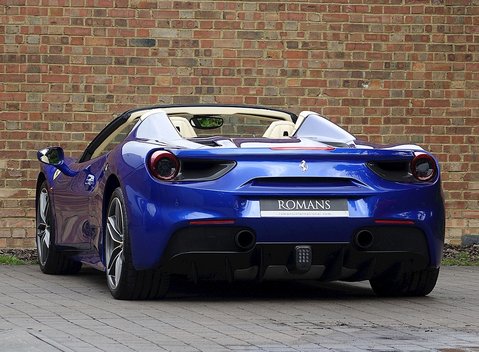 Ferrari 488 Spider 19
