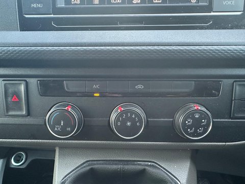 Volkswagen Transporter T30 TDI P/V HIGHLINE 13