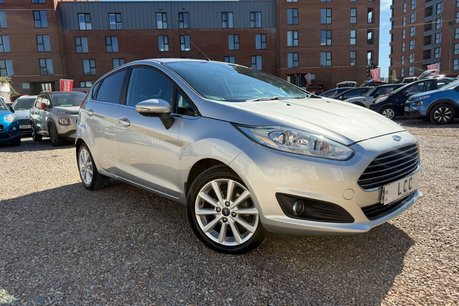 Ford Fiesta TITANIUM,,FORD SYNC,.ONLY £20;00 R:TAX,,STUNNING EXAMPLE 