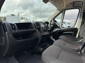 Peugeot Boxer LWB L3H2 Medium Roof Professional Premium Plus 335 SELECT 10