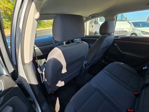 Volkswagen Golf SE 16