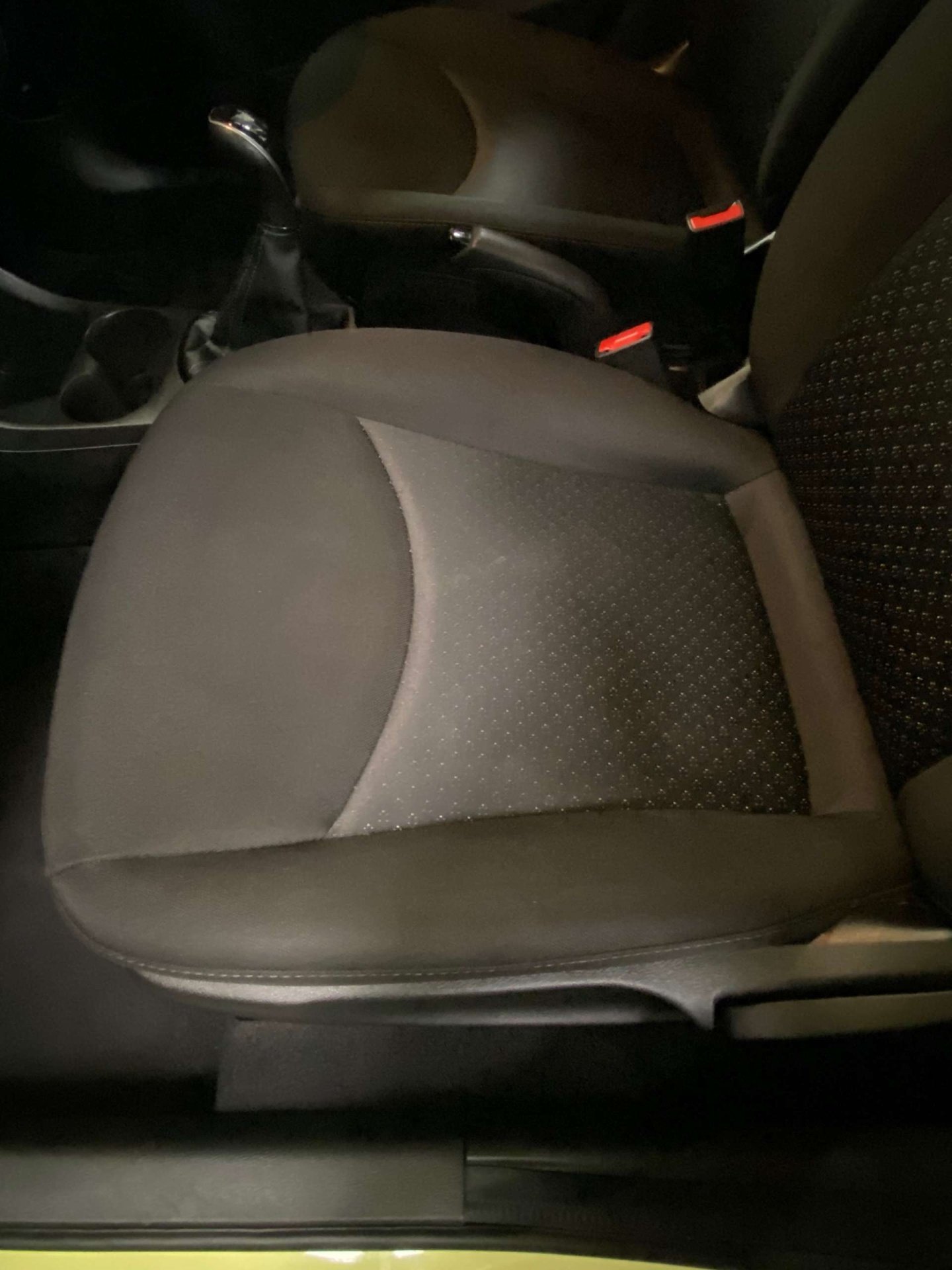 2018 Vauxhall Viva — image 36