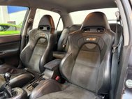 Mitsubishi Lancer 2.0 EVO VIII MR FQ-320 Saloon 4dr Petrol Manual (258 g/km, 326 bhp) 33