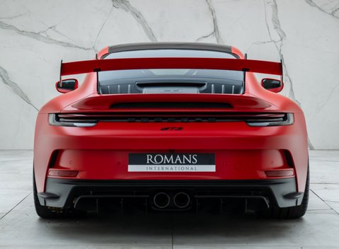 Porsche 911 GT3 (992) 8