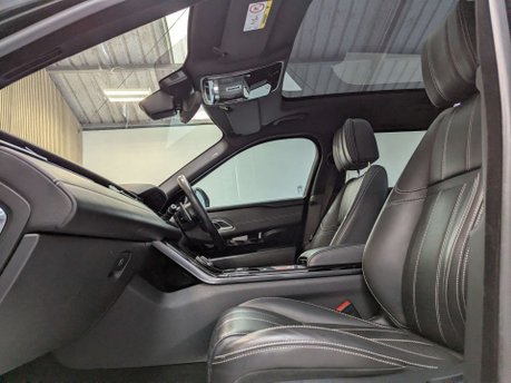 Land Rover Range Rover Velar 3.0 Range Rover Velar R-Dynamic HSE D300 Auto 4WD 5dr 55