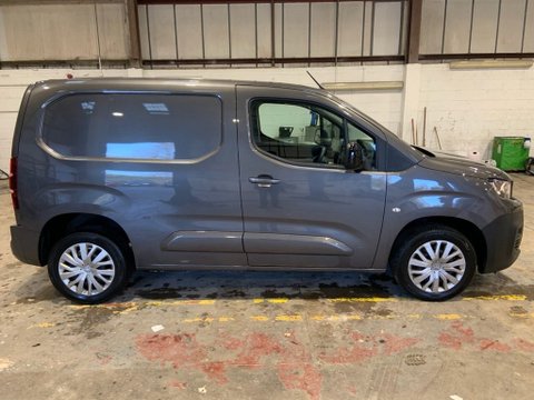 Peugeot Partner BLUEHDI PROFESSIONAL PREMIUM L1 4