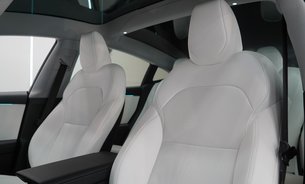 Tesla Model 3 RWD White Interior c300 Mile Range Vented Seats GROK AI One Owner VAT Q 16