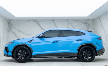 Lamborghini Urus Performante 2
