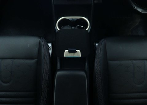 Mini Countryman 1.5C MHEV Classic SUV 5dr Petrol Hybrid Auto Euro 6 (s/s) (170 ps) 20