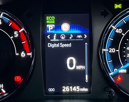 Toyota Hilux 2.8 HI-Luxury Invincible X D-4D 4WD Double Cab Auto 4WD 5dr 24