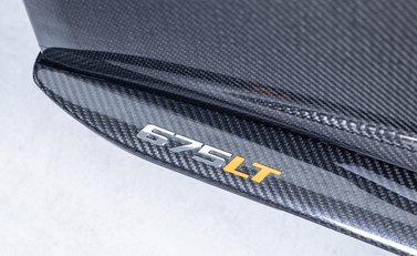 McLaren 675LT Spider MSO Carbon Series 51