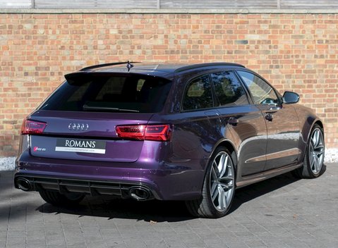 Audi RS6 Avant Performance 5