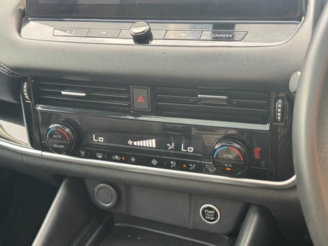 Nissan Qashqai (Sold) 1.3 DIG-T MHEV N-Connecta SUV 5dr Petrol Hybrid Manual Euro 6 (s/s) 22
