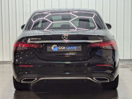 Mercedes-Benz E Class 2.0 E 300 AMG Line de Auto 4dr 37