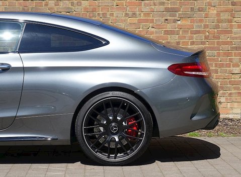 Mercedes-Benz C Class C63 S Coupe 5