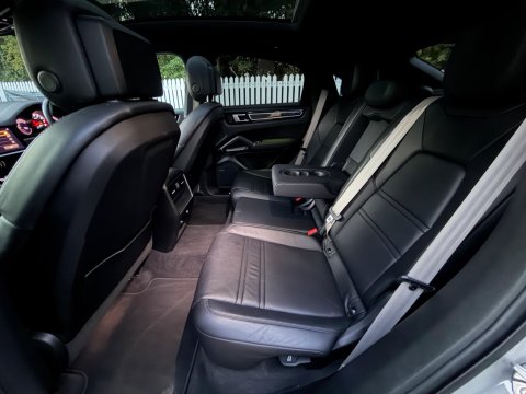 Porsche Cayenne V6 PLATINUM EDITION 70