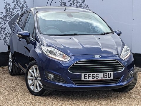 Ford Fiesta TITANIUM 1