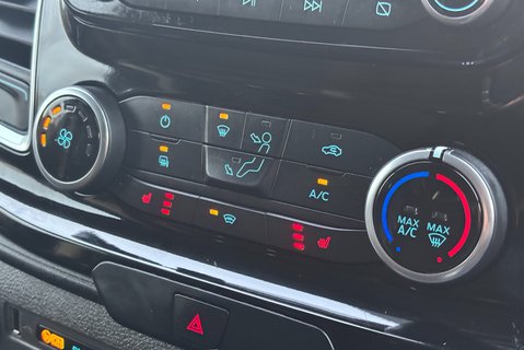 Ford Transit Custom 320 L1 Limited 170 ps Panel Van - Automatic 19