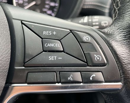 Nissan Juke 1.0 Juke N-Connecta DiG-T 5dr 52