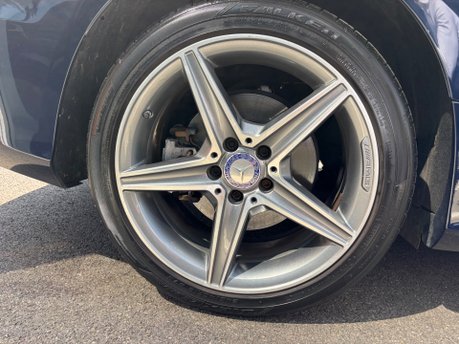 Mercedes-Benz C Class 2.1 C220d AMG Line (Premium Plus) Cabriolet 2dr Diesel 4MATIC (170ps) 17